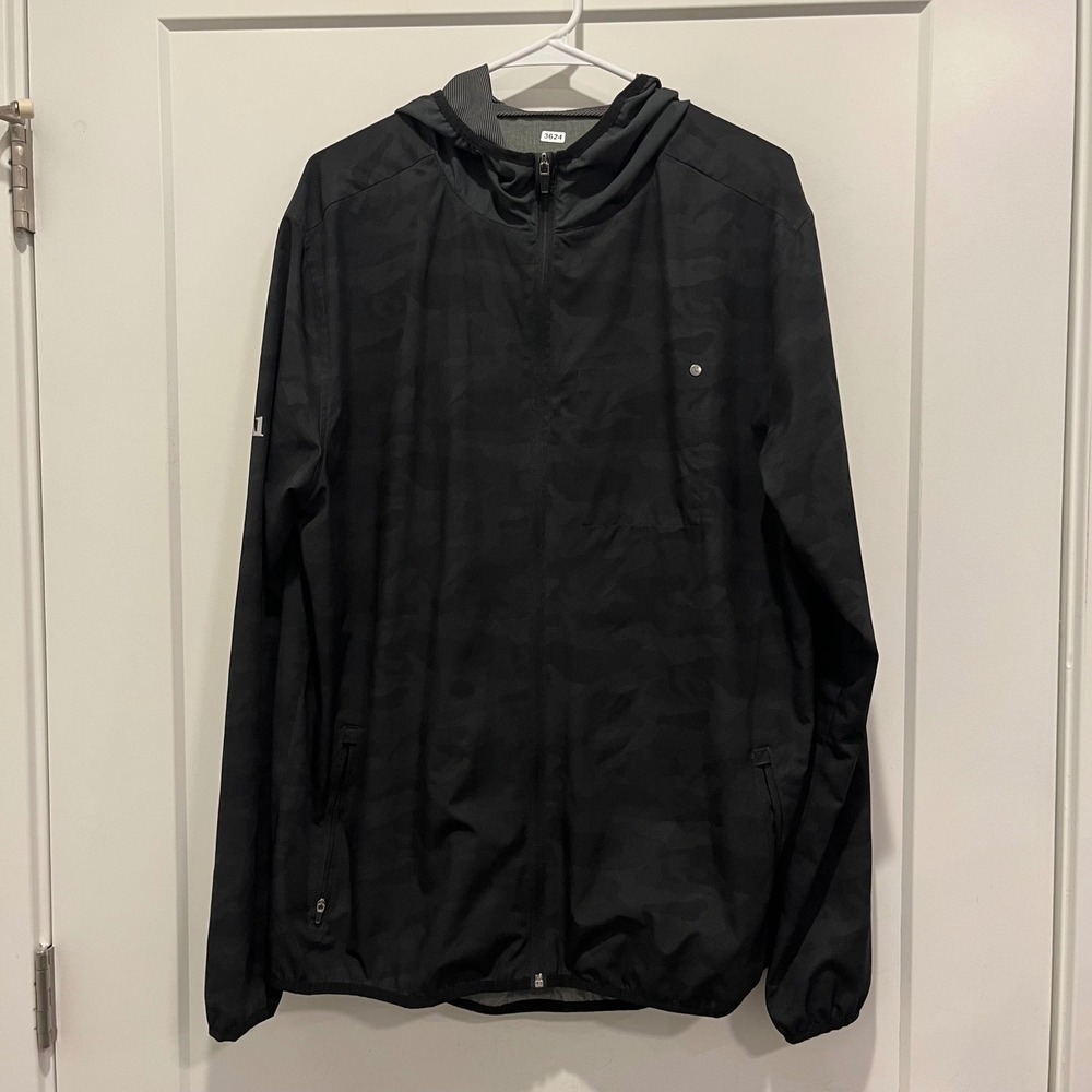 Vuori Day Break Jacket XL Black Camo Outdoor Trainer Shell Performance Training
